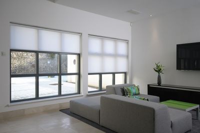 Roller Blind Systems, SG 4910, Colorama 2, Room shot "Kenny Miller Home", Edinburgh, United Kingdom